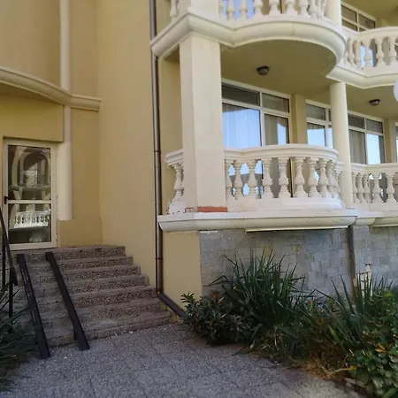 Elenite Private Apartments Apartment