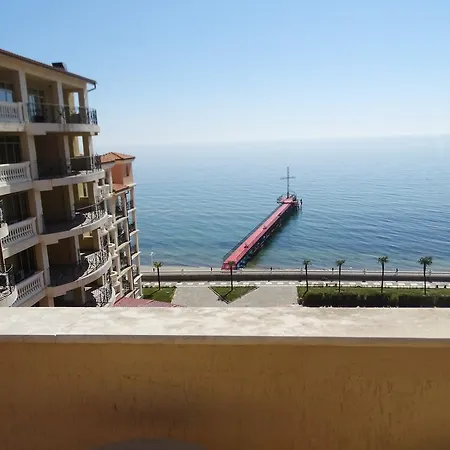 Elenite Private Apartments Apartment